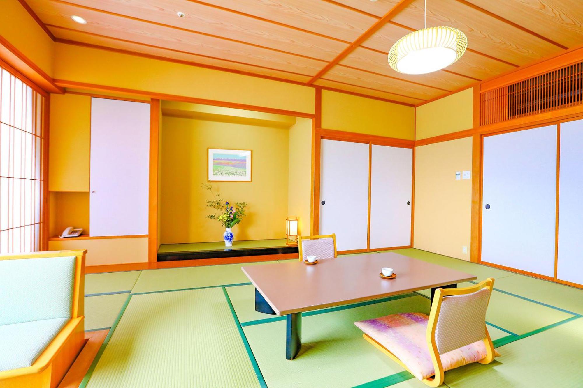 เรียวกัง Ooedo Onsen Monogatari Premium Shiomiso Murakami