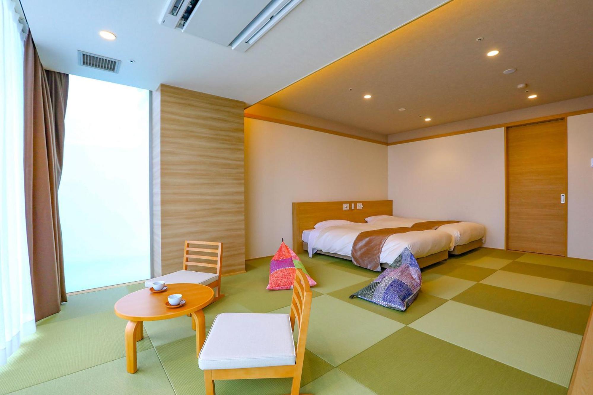 Ooedo Onsen Monogatari Premium Shiomiso เรียวกัง 3*