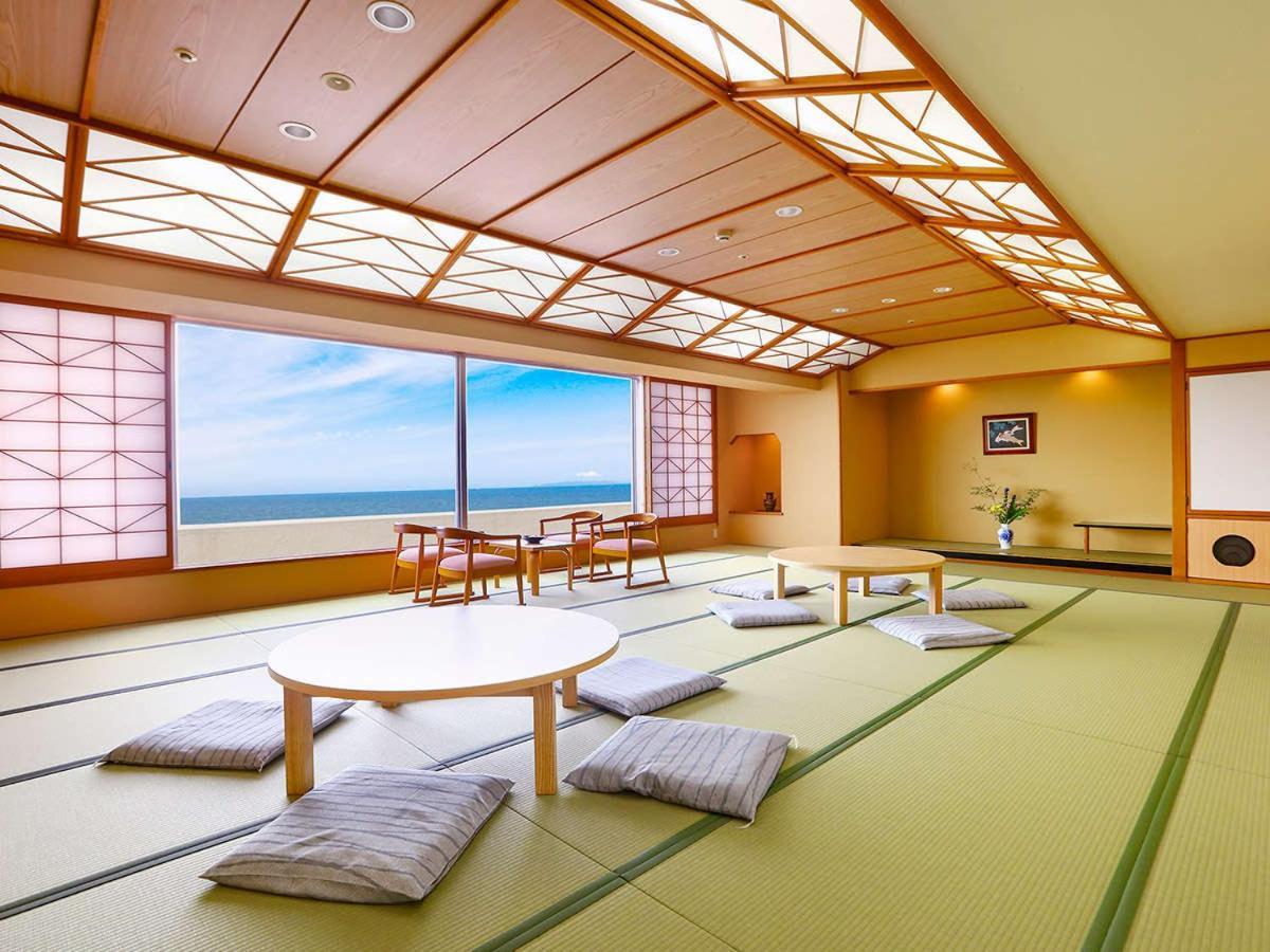 เรียวกัง Ooedo Onsen Monogatari Premium Shiomiso